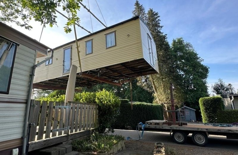 De8d12ee dc57 496d a6dd 46418dbb9eb3